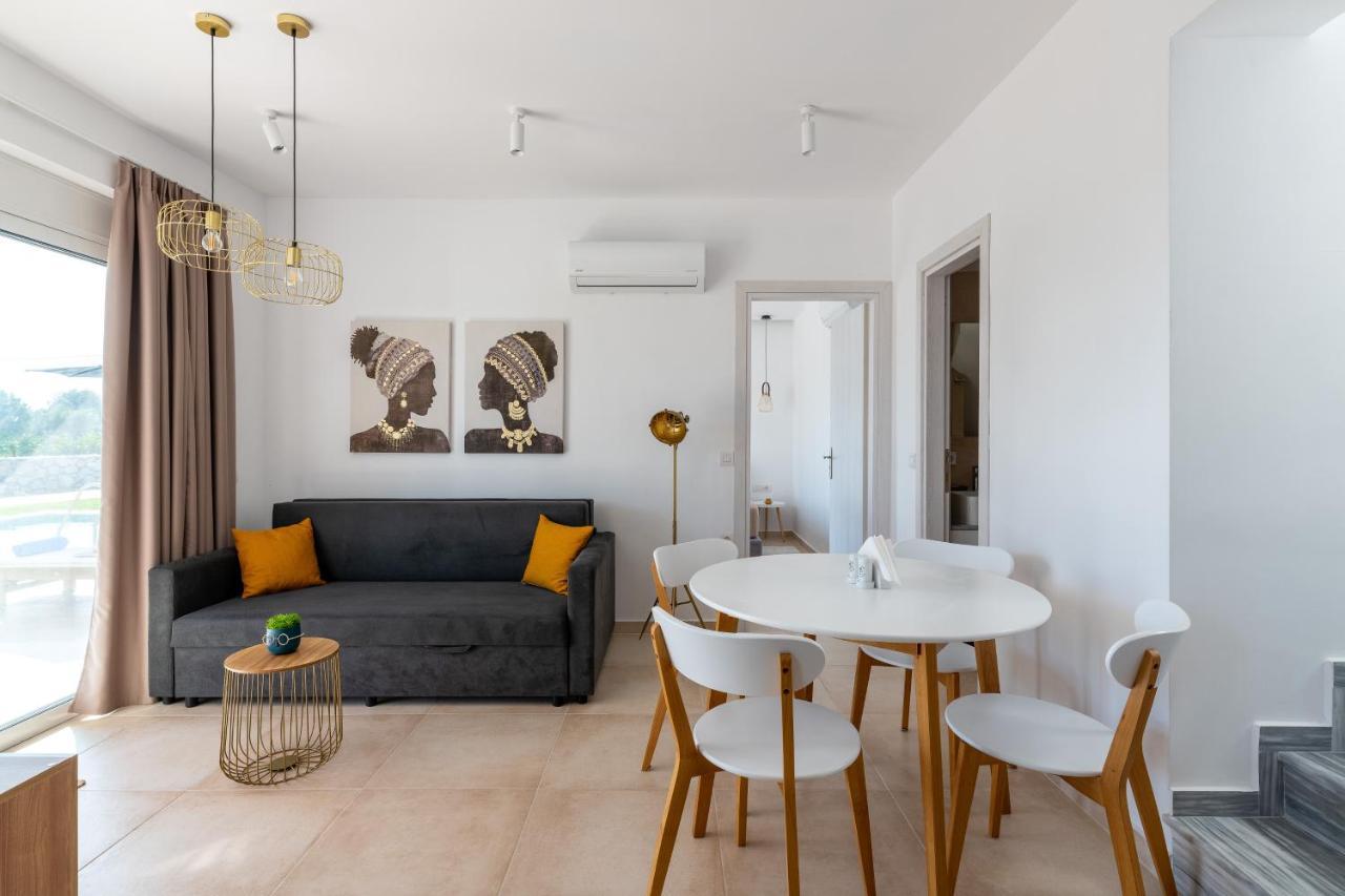 Ossiano Pool Villas,Heating Pool, 2 Min Drive To Haraki Beach & 10 Min To Lindos Bagian luar foto